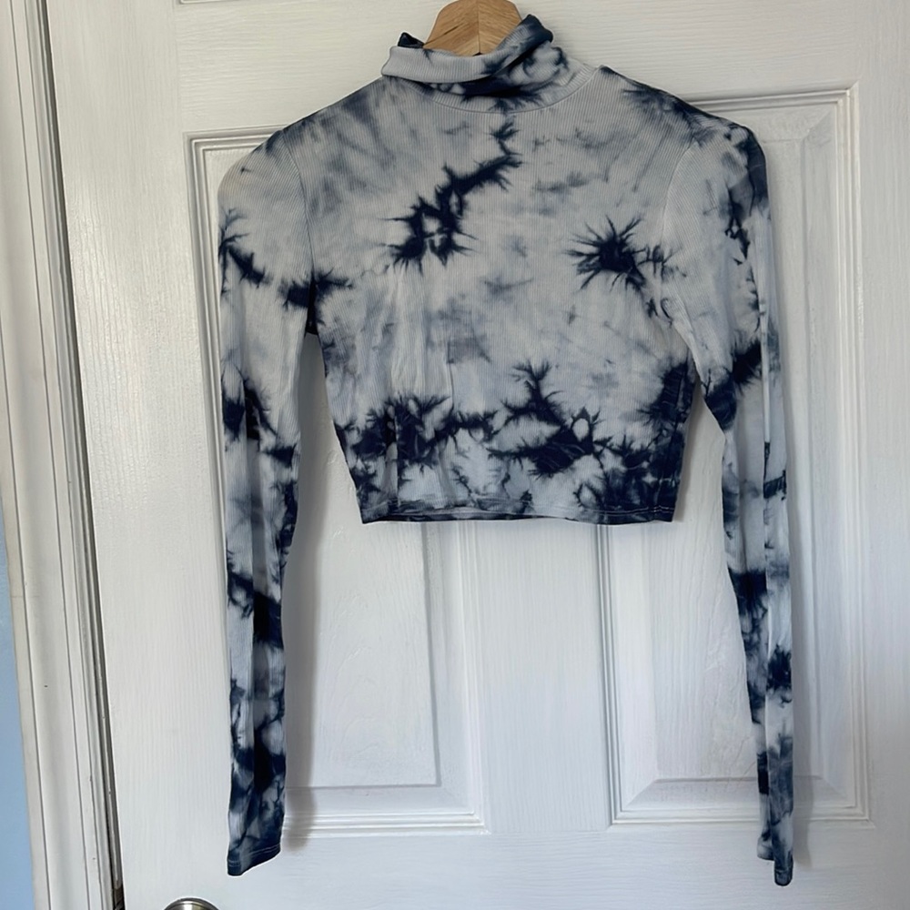 Garage blue cropped turtle neck